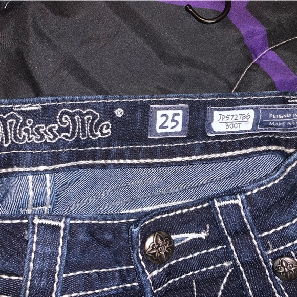 Miss Me jeans Boot cut size 25 aka size 2 Like New!! - Picture 4 of 6